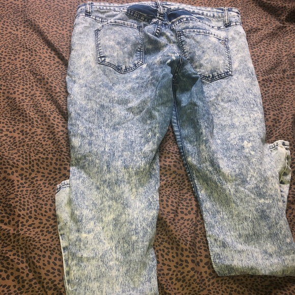 VIP Ripped Acid Wash Jeans - Picture 2 of 2